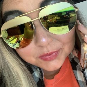 Meet your Posher, Cassie